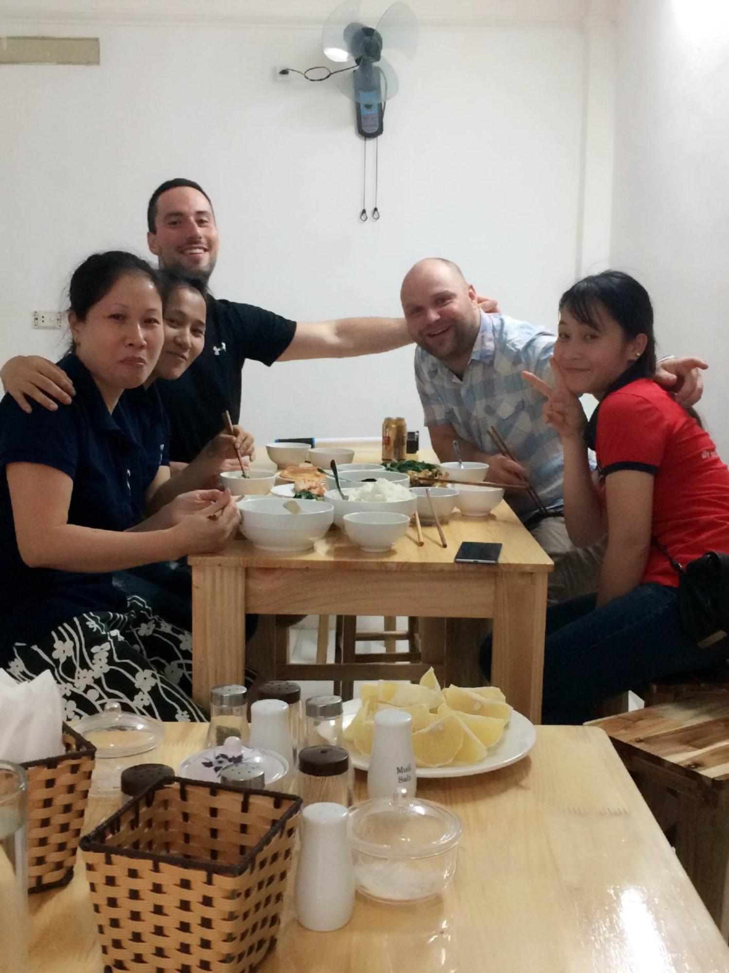 ทุก แอท 3 เอเอ็ม Hostel ฮานอย ภายนอก รูปภาพ